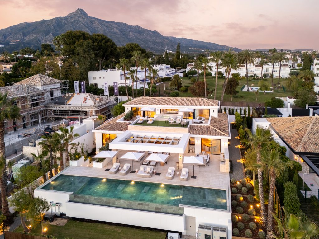 Villa Azteca-0