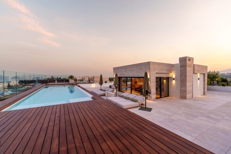 Skyvilla 6-28