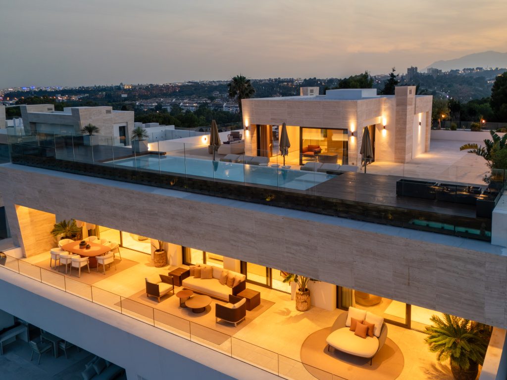 Skyvilla 6-65