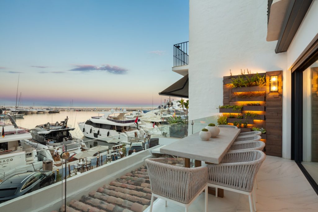 Banus 1-0